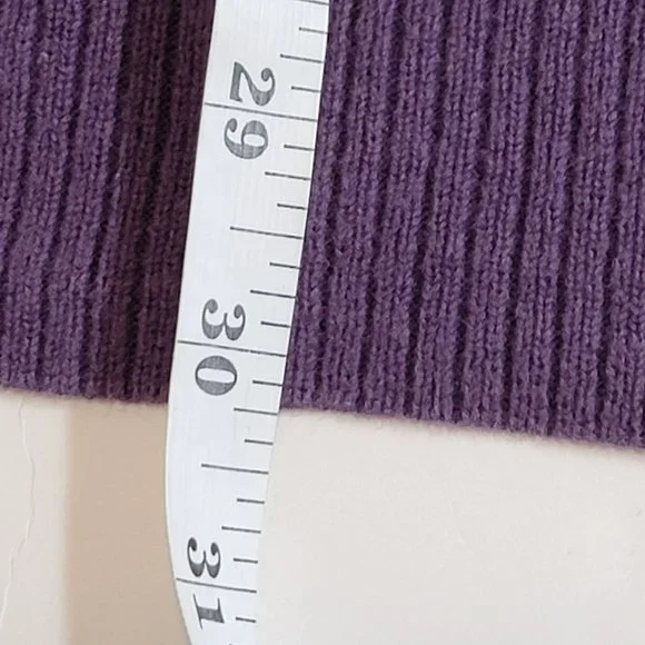 Eight Eight Eight Sweater, Women L, Purple V-Neck w/button, Zipper Pockets, EUC - Picture 10 of 10